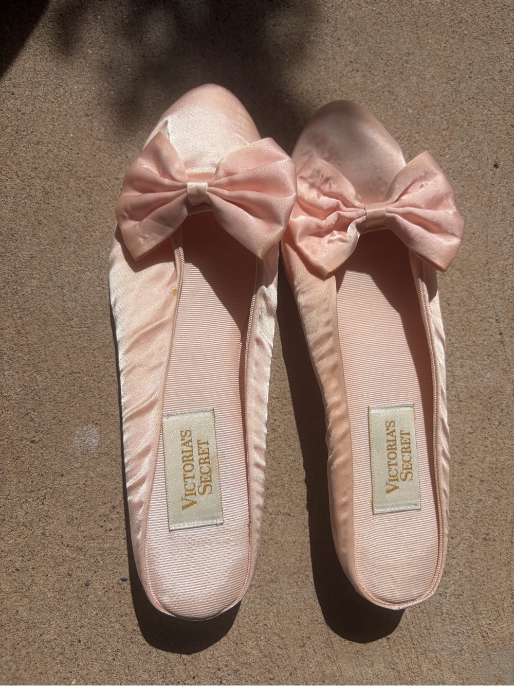 Vintage Victoria’s Secret Bow Slippers Pale Pink Satin Westgate Mules 9